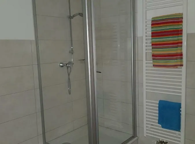 Апартаменты Hueschelrath Gemuetlich *